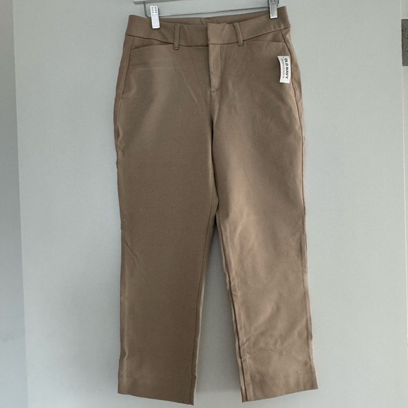 Old Navy High Rise Pixie Petite Pants NWT - Picture 1 of 5